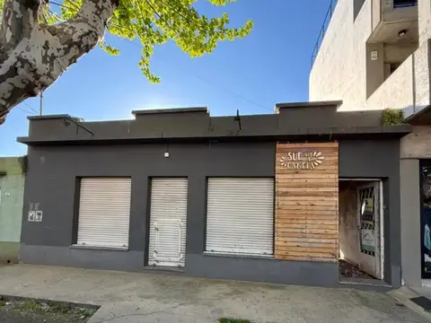 Lote con local comercial en pleno centro de Marcos Paz