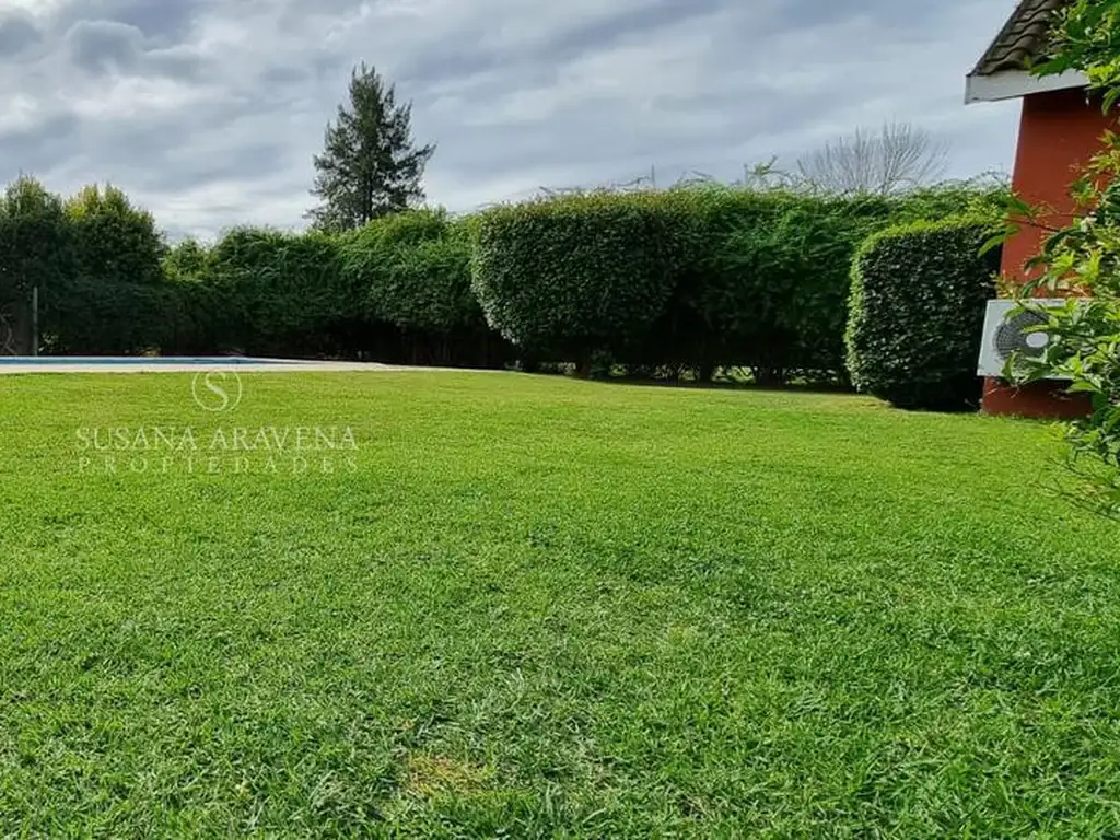 EL LUCERO - 3 dormitorios con cochera