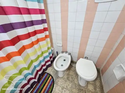 Departamento 2 ambientes con patio y baulera