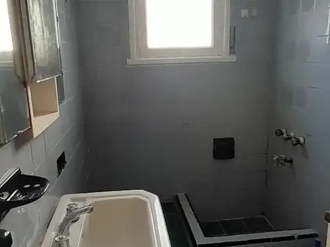Depto Tipo Casa 2 ambientes con 1 baño