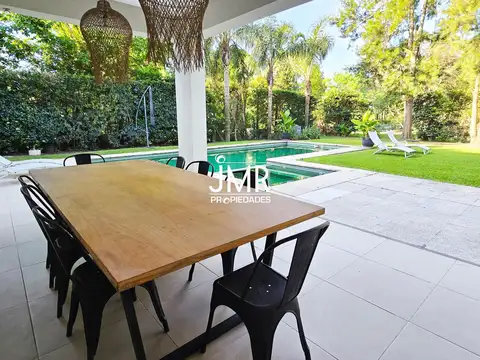 Casa Venta La Pradera | 4 Dormitorios y Escritorio | Lote de 800 m2