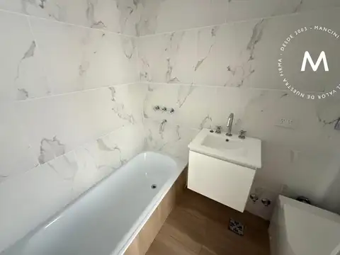 Departamento en Venta con 44 cocheras