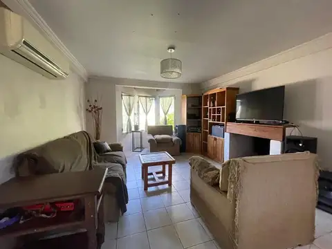 Calle 461 e/ 18 y 18 bis 1000