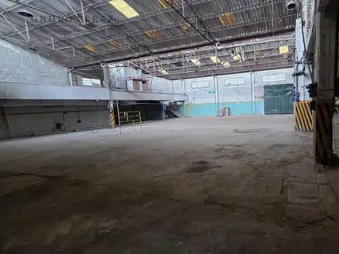 Galpon en Alquiler 26  mts Fondo