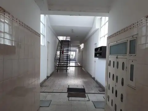 MORENO CENTRO DEPARTAMENTO 3 AMBIENTES EN ALQUILER. USO PROF