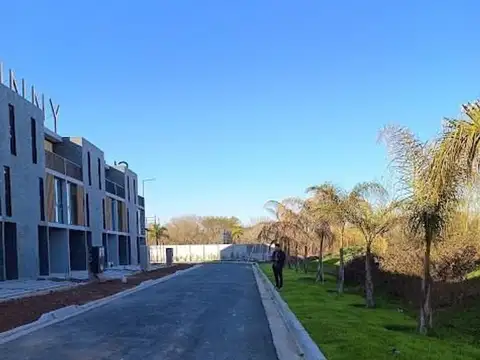 Departamento 4 ambientes con 4 baños