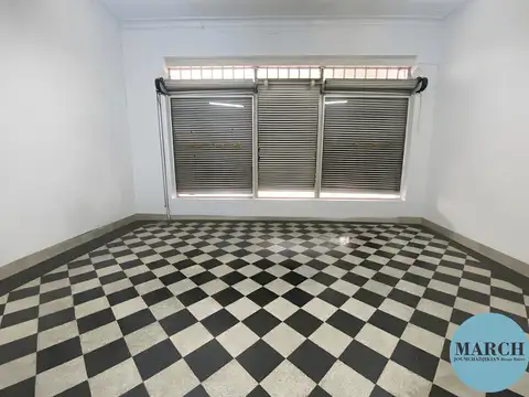 Local en Venta 70 años