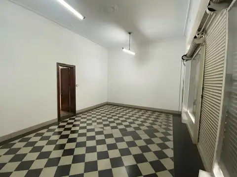 VENTA LOCAL con CASA VILLA URQUIZA