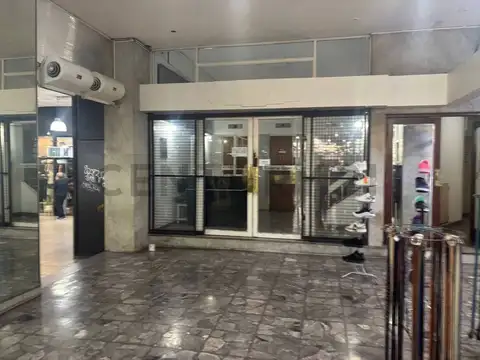 48 entre 7 y 8 600, Piso 9