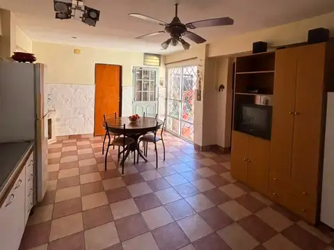 Depto Tipo Casa en Venta en Piñeyro, USD 110.000