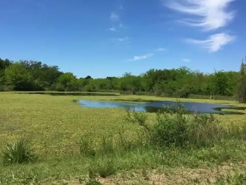 Terreno en Venta en Barrio el Cazador, USD 400.000