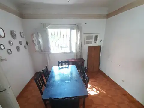 Dos casa independientes en calle Necochea al 2200 de Rosario