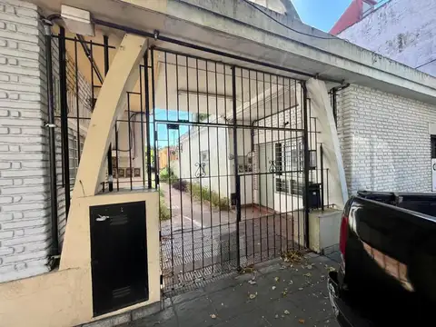 P.H de tres ambientes en Morón