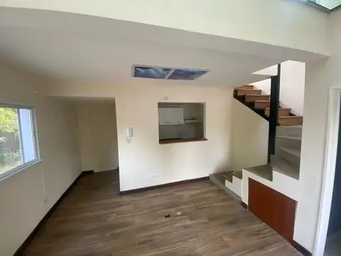 2 Departamentos- ¡Excelente ubicación en Pilar! Oportunidad de inversión