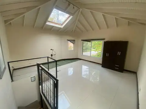 Casa 3 ambientes con 2 baños