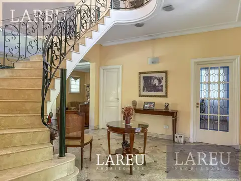 Casa 6 ambientes con 3 baños