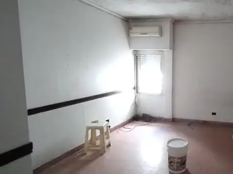 DEPARTAMENTO  2 AMB. LATERAL 2° P/ ESCALERA