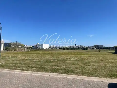 Terreno en venta Villalobos.- Pueblos del Plata