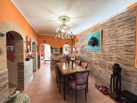 Casa en Venta con 1 cochera