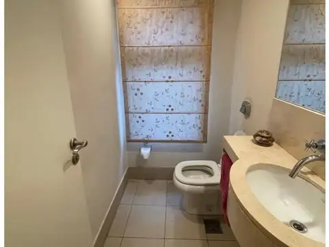 Disponible con piscina