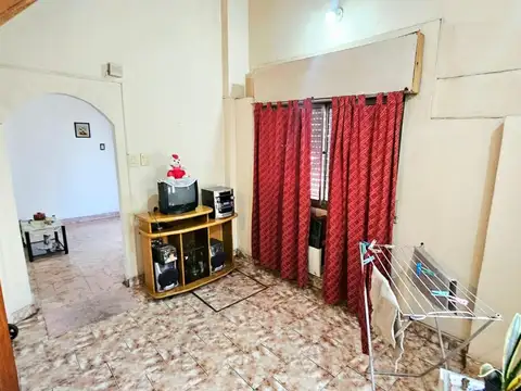CASA DE 3 AMBIENTES EN VENTA