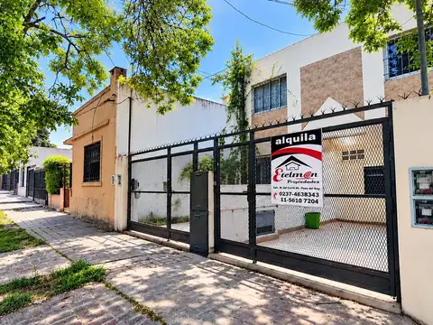 Alquiler de Duplex en San A. de Padua, Calle Ayacucho 1000