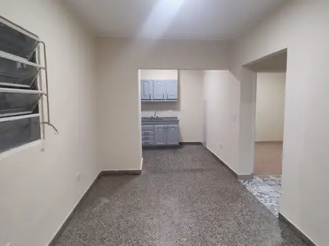PH EN ALQUILER – BARADERO 3928, SARANDÍ
