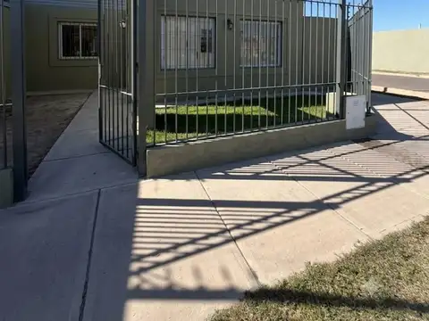 Casa en Alquiler de 3 dormitorios