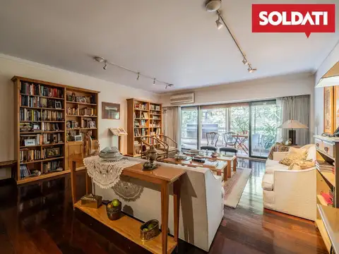 Venta - 4 ambientes con dependencia - Recoleta
