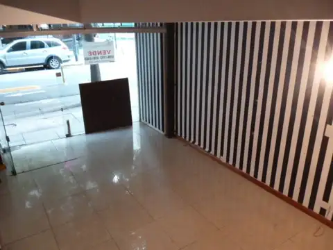Local en Venta Via Pública