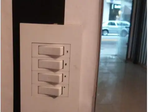 Local en Venta Via Pública