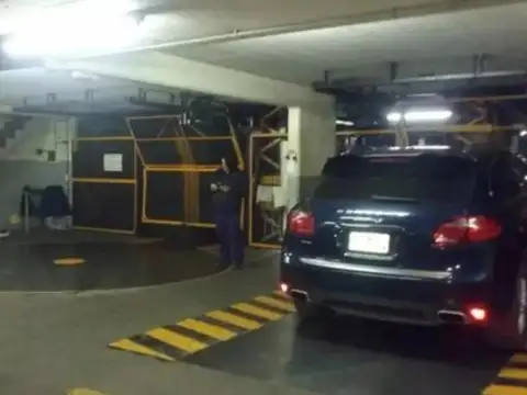 Cochera en venta - 12Mts2 - Microcentro