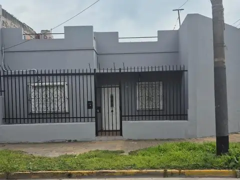 Alquiler casa 4 ambientes en caseros