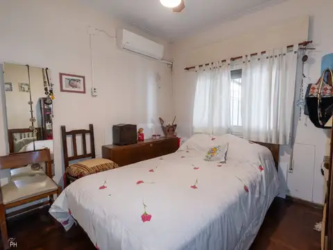 Casa 5 ambientes con 1 baño