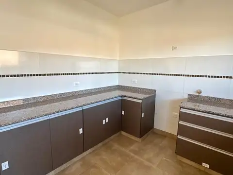 Departamento 3 ambientes con 1 baño