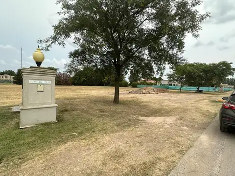 VENTA Terreno San Eliseo Golf 1.400 m2