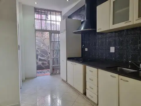 Zufriategui 3500