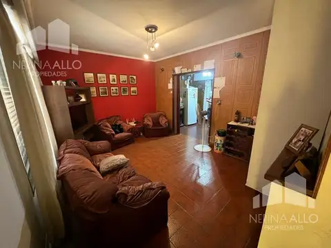 Depto Tipo Casa en Venta 50 años