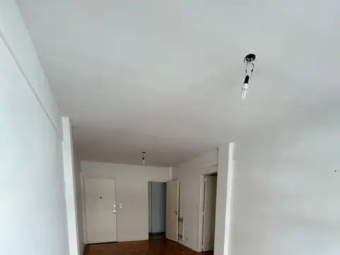 José Andrés Pacheco De Melo 2000, Piso 7