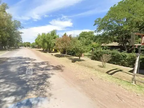 Avenida Costanera e/ 32 y 33