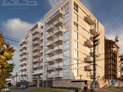 2 amb. con coch. cubierta y jardin propio. Primer hogar, primer jardín, primer paso a tu nueva vida