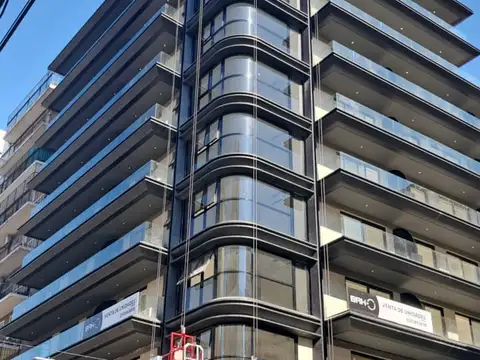 DE CATERGORIA 2 AMBIENTES A ESTRENAR CON AMENITIES, GYM Y SUM EN EL ULTIMO PISO