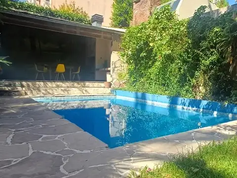 Depto Tipo Casa 2 ambientes con 1 baño