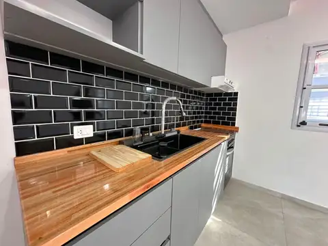 Depto Tipo Casa en Venta con 1 cocheras