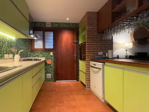 Casa 5 ambientes - pinamar