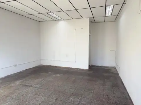 Local en Alquiler en Paso del Rey, $ 650.000