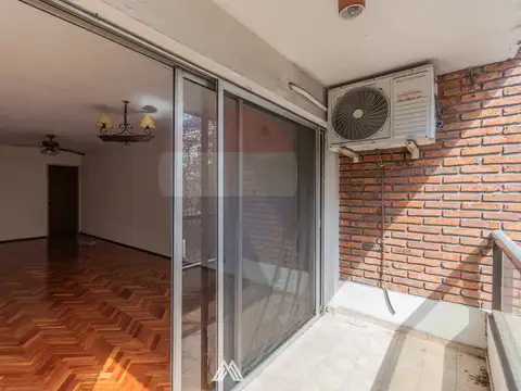 Departamento 4 ambientes con 2 baños