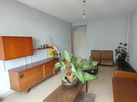 Departamento 3 ambientes con dependencia