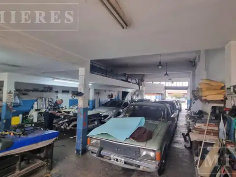 Galpon en Venta 10  mts Frente