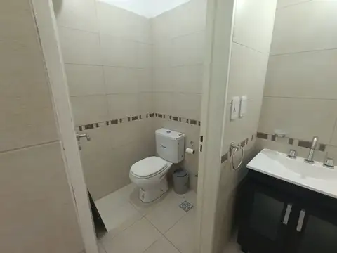 LOCAL EN VENTA CASEROS